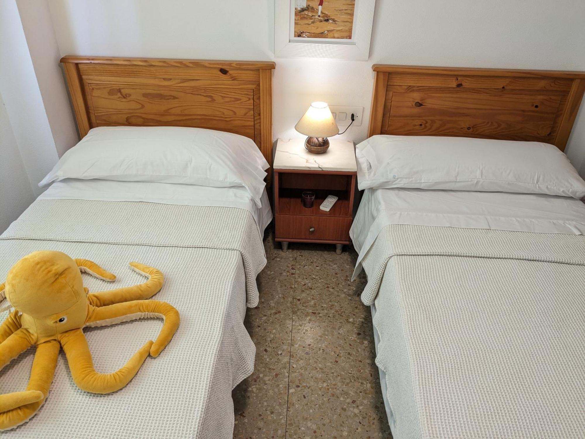 Juncos - 50m Playa - Solo Familias - Parking Gratuito - Wifi - Tv 55